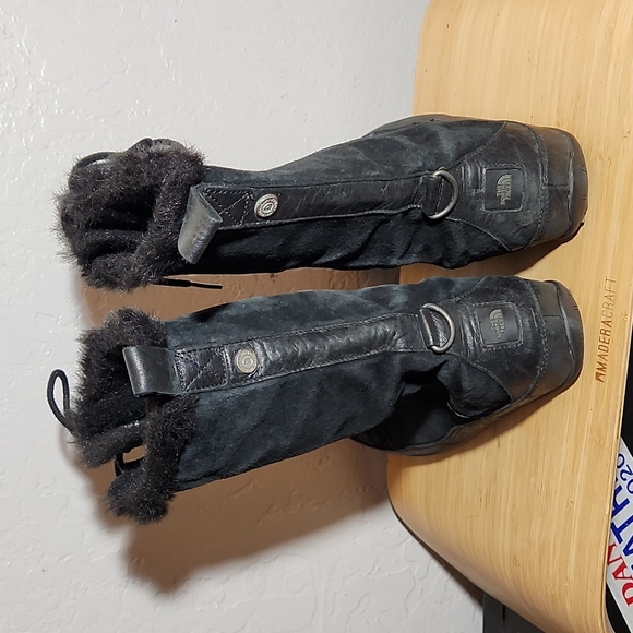 The North Face Abby IV Black Suede Winter Boots 7 - Picture 7 of 12
